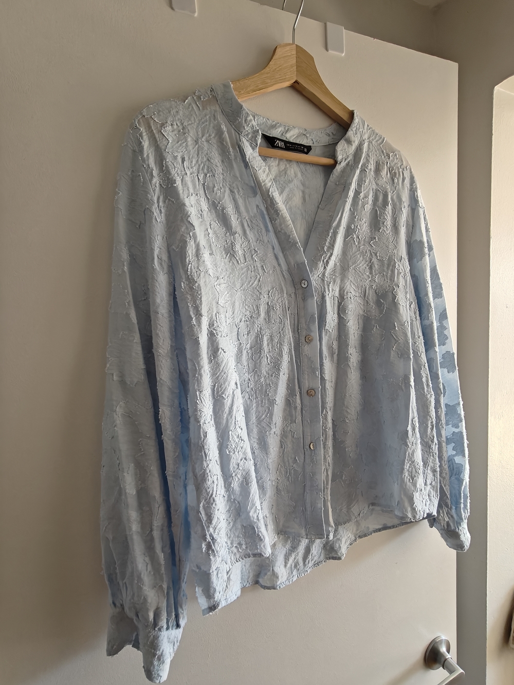 Zara Pale Blue Textured Button-Front Blouse Floral - Picture 5 of 6